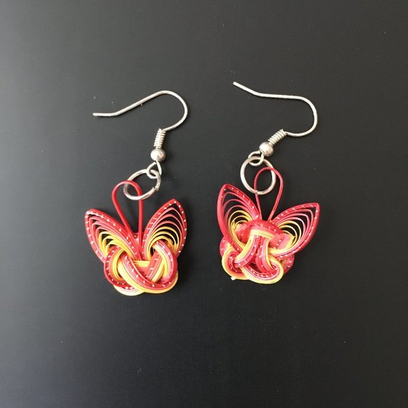Cute dangly red/yellow earrings - Picture 1 of 1